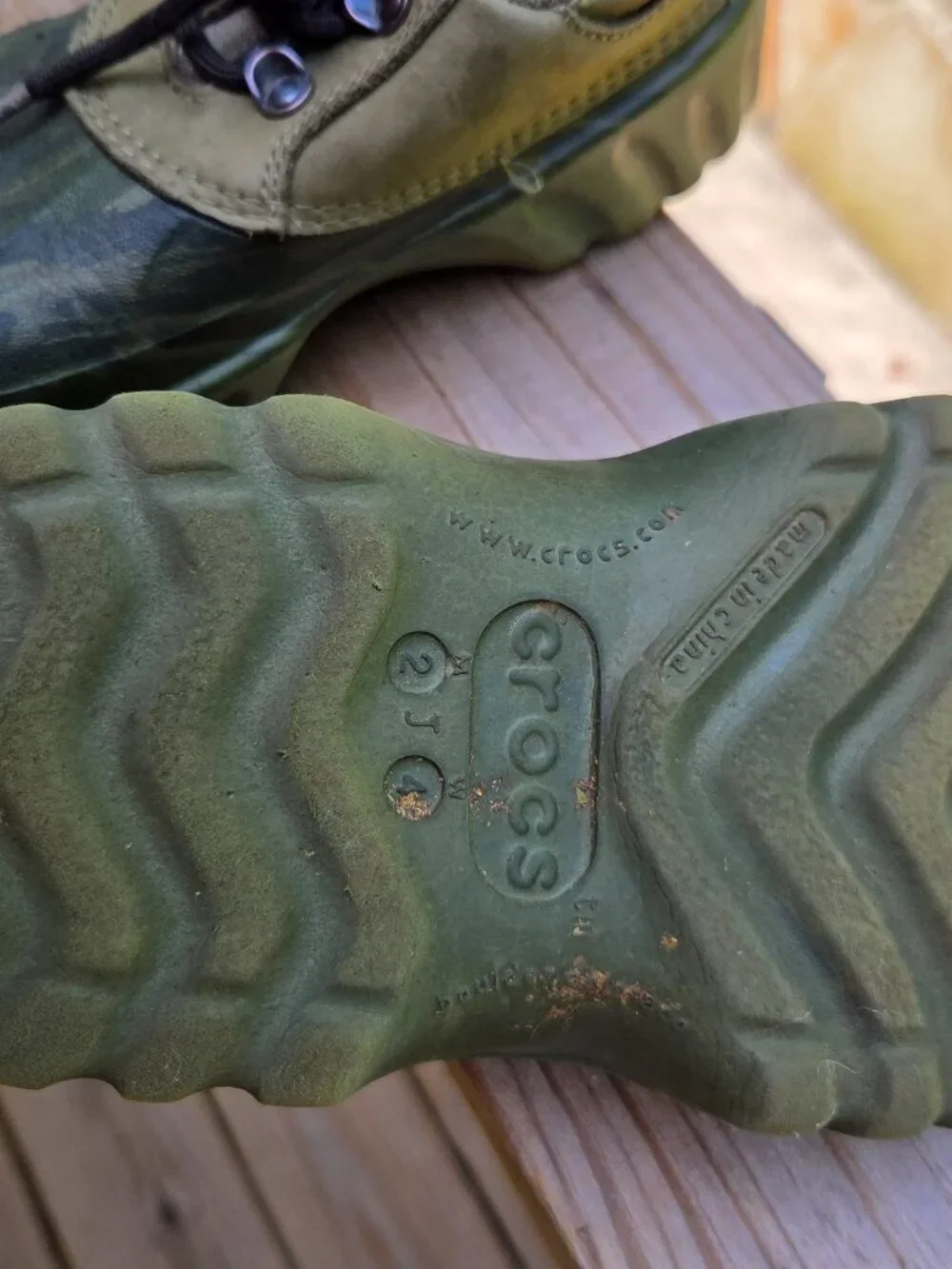 Crocs Camo Lace-Up Shoes – Kids Size Junior 2 (J2 / W4)